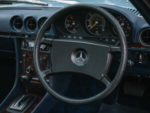Image 24/37 de Mercedes-Benz 280 SL (1985)