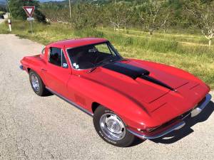 Immagine 26/31 di Chevrolet Corvette Sting Ray (1967)