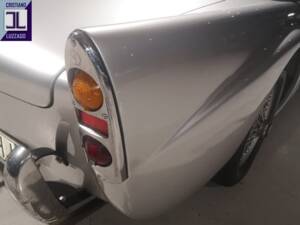 Image 18/37 of Daimler SP 250 (1960)