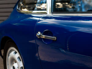 Image 34/42 of Porsche 912 (1967)