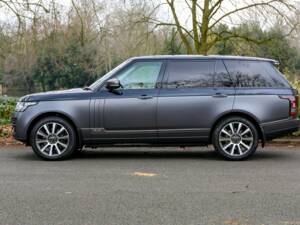 Imagen 6/50 de Land Rover Range Rover Autobiography SDV8 (2015)