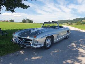 Image 19/38 of Mercedes-Benz 300 SL Roadster (1962)