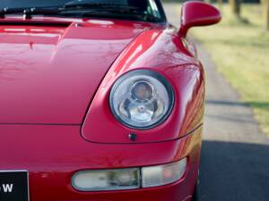 Image 17/46 of Porsche 911 Carrera (1997)