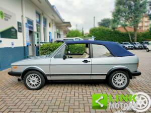 Imagen 4/10 de Volkswagen Golf I Cabrio GLi 1.6 (1981)