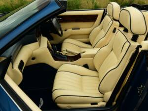 Immagine 46/50 di Aston Martin Virage Volante (1995)