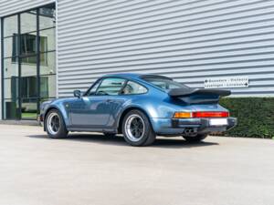 Image 12/33 of Porsche 911 Turbo 3.3 (1988)