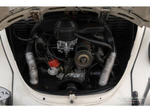 Bild 27/27 von Volkswagen Käfer 1303 LS (1974)