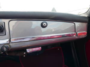 Imagen 28/68 de Alfa Romeo Giulia 1600 Spider (1964)