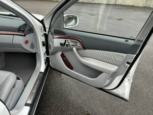 Image 6/20 of Mercedes-Benz S 430 (2000)