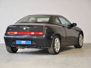 Image 23/29 of Alfa Romeo GTV 2.0 Twin Spark (2001)