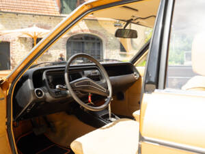 Image 28/57 of Ford Granada Turnier 2,3 (1976)