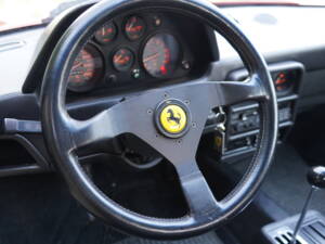 Bild 25/33 von Ferrari 208 GTS Turbo (1989)