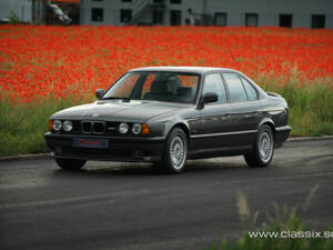 Afbeelding 23/25 van BMW M5 (1990)