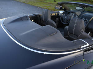 Image 41/50 of Aston Martin DBS Volante (2010)