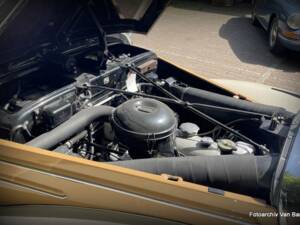Image 21/38 of Mercedes-Benz 220 Cabriolet A (1954)