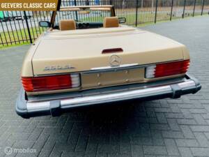 Immagine 7/17 di Mercedes-Benz 560 SL (1988)