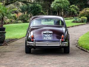 Image 12/50 of Jaguar Mk II 3.8 (2004)