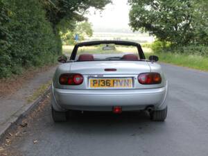 Afbeelding 5/17 van Mazda MX-5 1.8 (1997)