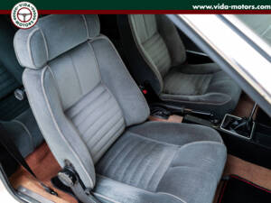 Bild 18/28 von Alfa Romeo Alfetta GTV 2.0 (1978)