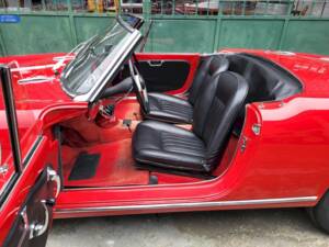 Image 19/65 of Alfa Romeo Giulietta Spider (1962)