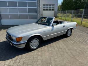 Image 3/72 de Mercedes-Benz 300 SL (1988)