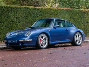 Image 3/41 de Porsche 911 Carrera S (1997)