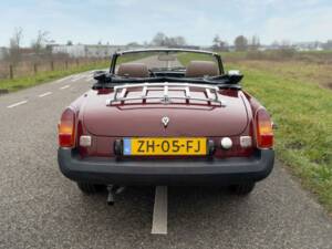 Image 3/6 of MG MGB (1979)