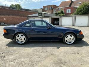 Imagen 4/7 de Mercedes-Benz 500 SL (1990)