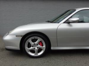 Bild 36/100 von Porsche 911 Carrera 4S (2002)
