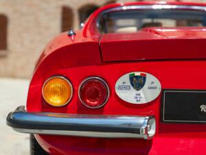 Image 19/50 de Ferrari Dino 246 GT (1971)