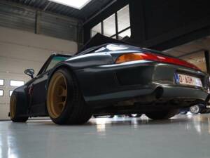 Image 43/50 of Porsche 911 Carrera RWB (1995)