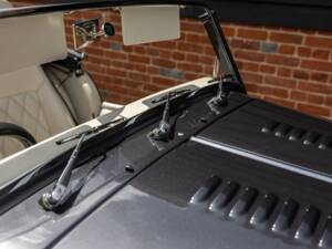 Image 24/50 of Morgan Plus Six (2022)