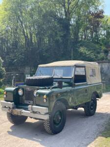 Image 3/20 of Land Rover 88 (1965)