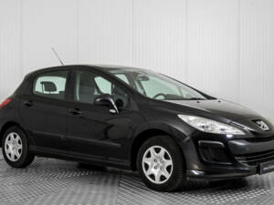 Bild 5/48 von Peugeot 308 1.6 VTi 120 Break (2008)
