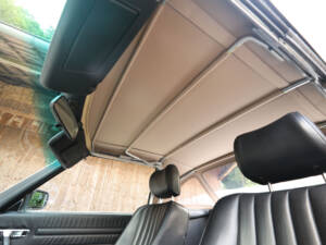 Image 24/85 of Mercedes-Benz 560 SL (1986)
