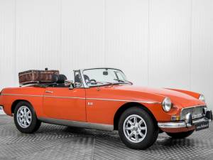 Image 5/50 of MG MGB (1972)