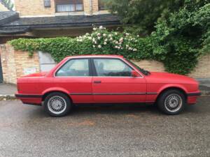 Bild 180/180 von BMW 316i (1989)