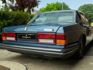 Image 4/50 of Rolls-Royce Silver Spirit II (1992)