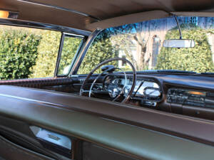 Image 18/29 of Cadillac 60 Special Fleetwood (1958)