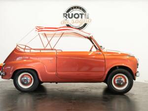 Immagine 6/43 di FIAT 600 &quot;Maggiolina&quot; Francis Lombardi (1957)