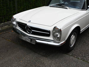 Image 7/38 of Mercedes-Benz 280 SL (1968)