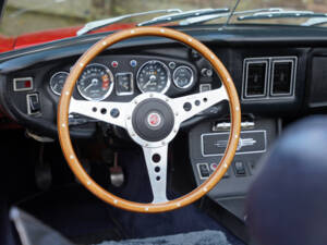 Bild 13/50 von MG MGB (1972)