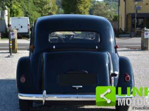 Afbeelding 8/10 van Citroën Traction Avant 11 B&#x2F;D (1955)