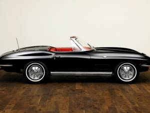 Image 3/25 of Chevrolet Corvette Sting Ray Convertible (1964)