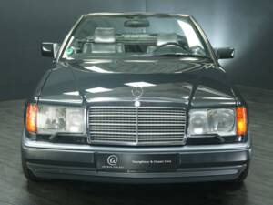 Afbeelding 9/82 van Mercedes-Benz 300 CE-24 3.4 AMG (1993)