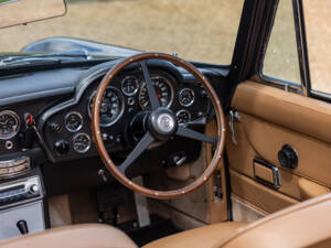 Bild 52/68 von Aston Martin DB 6 Volante (1967)