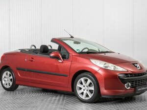 Imagen 5/50 de Peugeot 207 CC 1.6 VTi (2008)