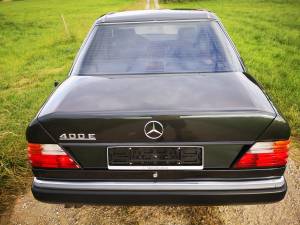 Image 12/48 of Mercedes-Benz 400 E (1993)