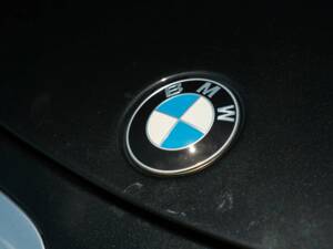 Image 34/50 of BMW M6 (2007)