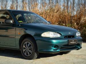 Image 11/43 of Hyundai Accent 1.3 (1997)